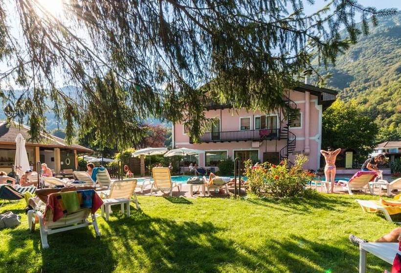 בית מלון כפרי Aurora