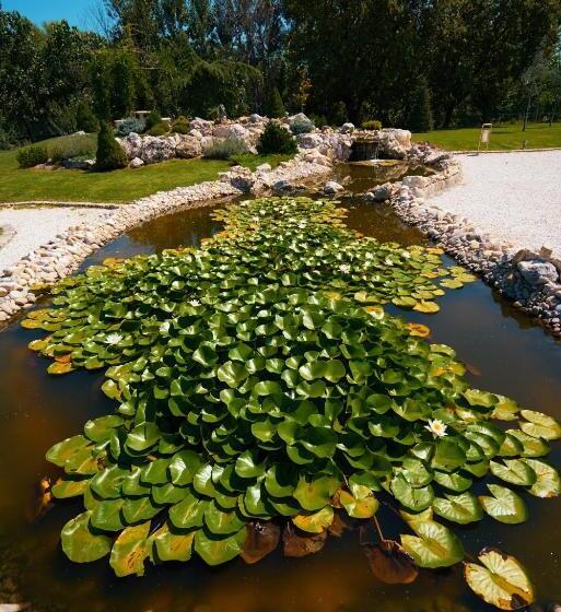 בית מלון כפרי Boutique Complex Trakiets