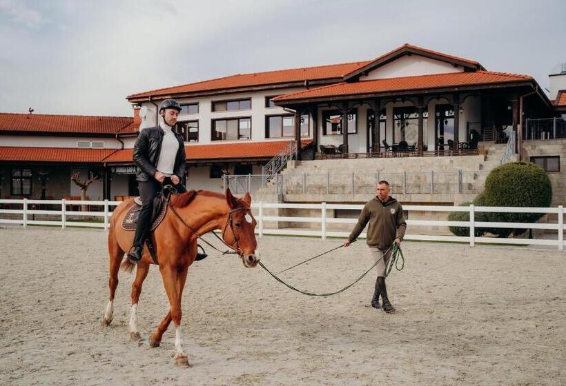 בית מלון כפרי Boutique Complex Trakiets