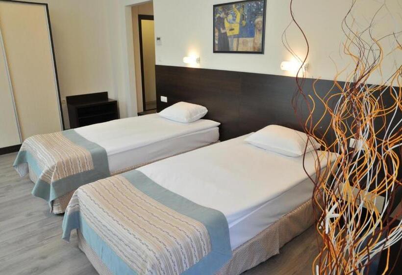 فندق Burgas Free University