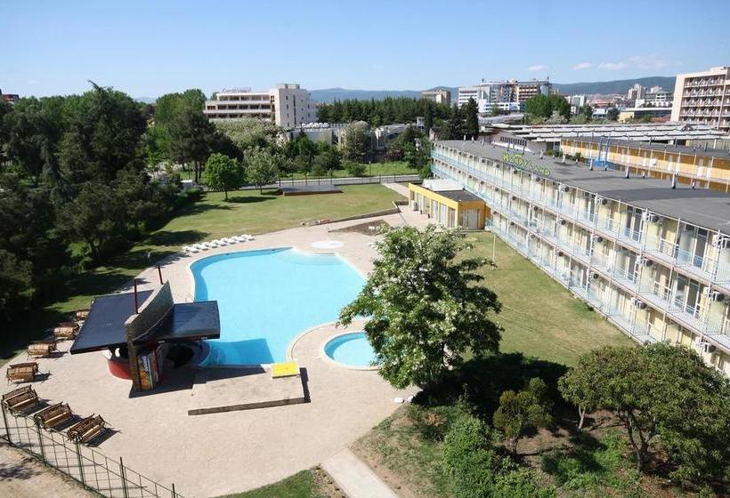 בית מלון כפרי Continental Blu