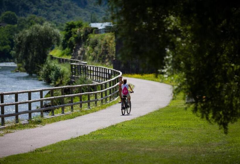 בית מלון כפרי Contra  Contarini
