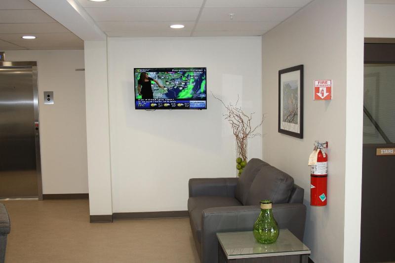 בית מלון כפרי Crossroads Inn & Suites