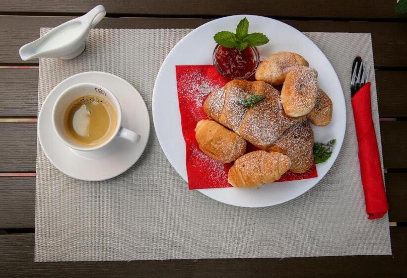 ホテル Emmar Zlatograd