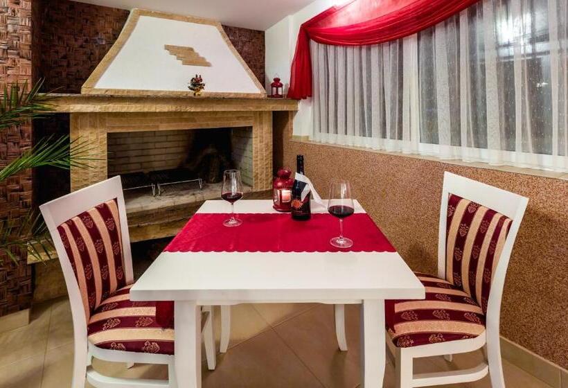 ホテル Emmar Zlatograd