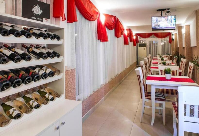 ホテル Emmar Zlatograd