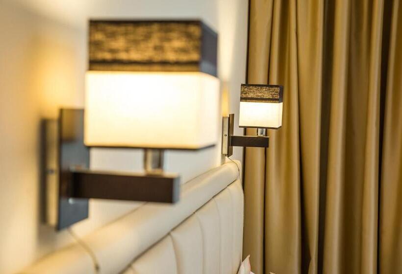 ホテル Emmar Zlatograd