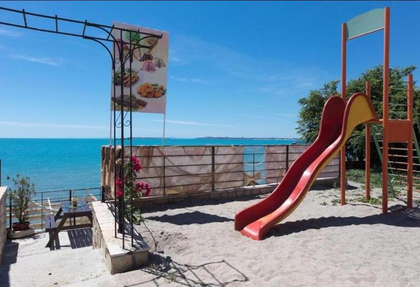 فندق Fantasy Beach