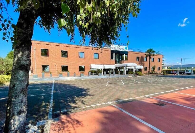 בית מלון כפרי Gardenia Fiera