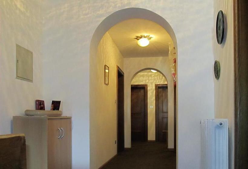 בית מלון כפרי Garni Lindenhof