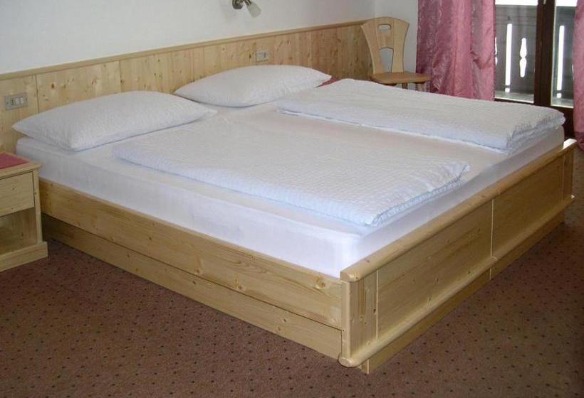 בית מלון כפרי Garni Lindenhof