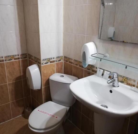 בית מלון כפרי Heat Complex Family