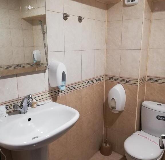 בית מלון כפרי Heat Complex Family