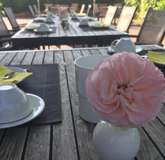 בית מלון כפרי Kreuzstein Bed&breakfast