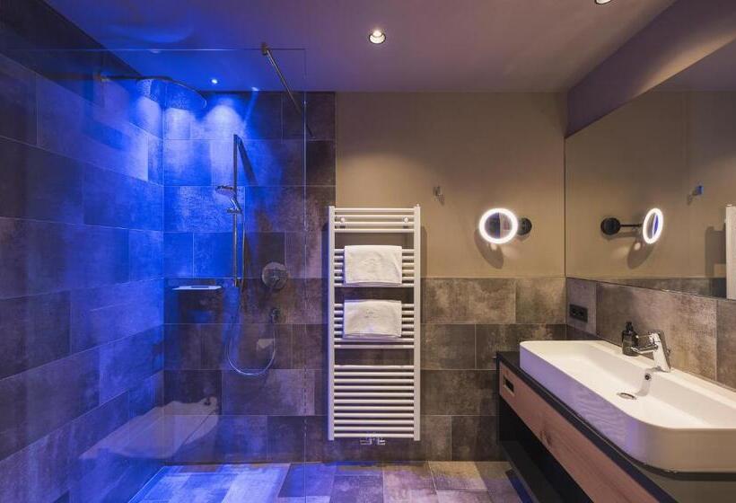 Отель Landsitz Stroblhof