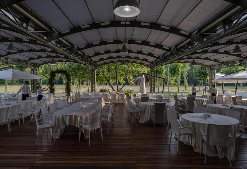 هتل Magione Papale Relais