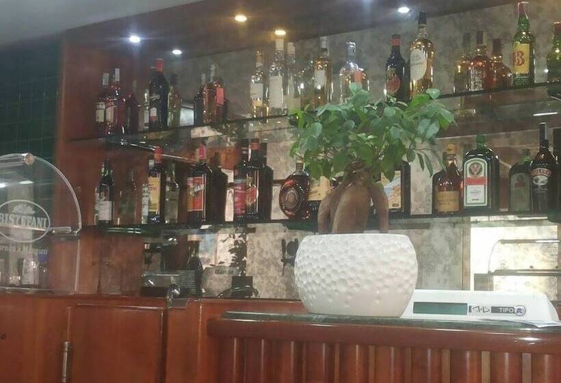 Отель Ristorante Chiar Di Luna