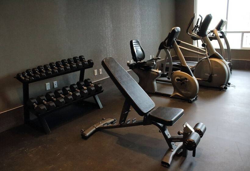 فندق Southfort Inn