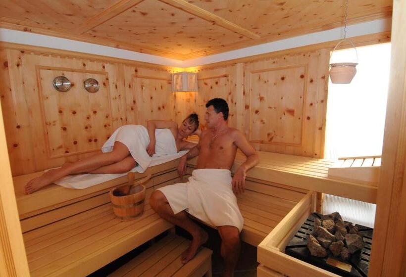 בית מלון כפרי Steinegger