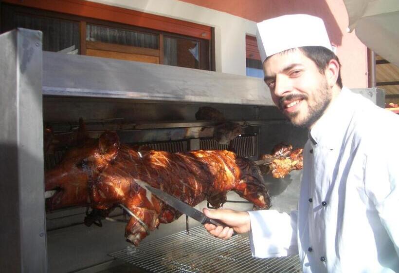 ホテル Zum Tiroler Adler