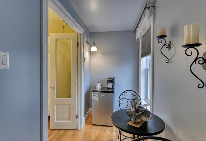 La Maison Collins B&b