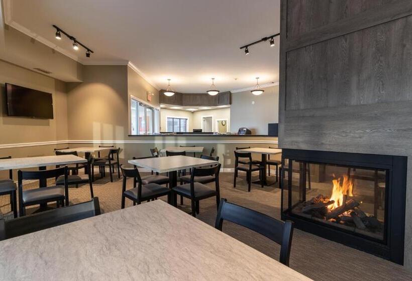 فندق على الطريق Bcm Inns Fort Mcmurray  Downtown