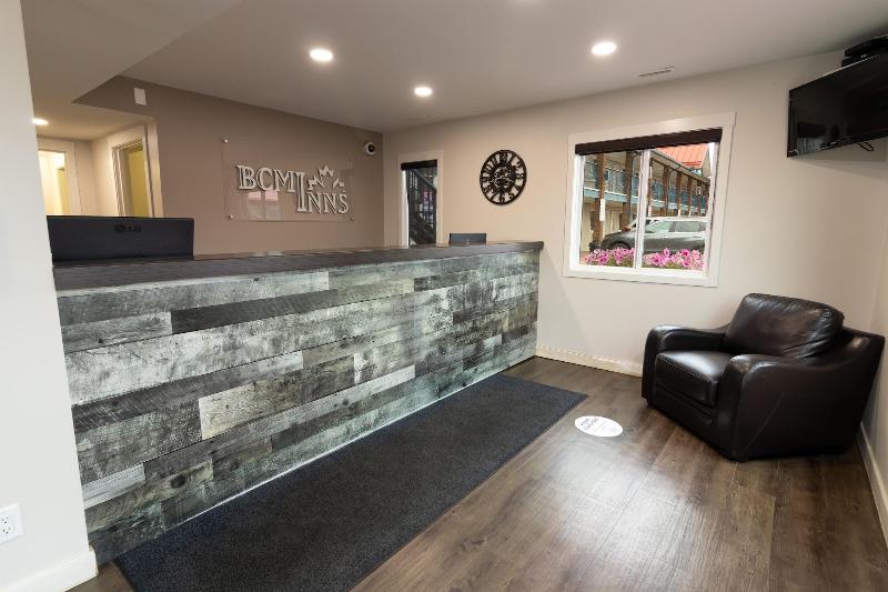 Motel Bcminns  Fort Mcmurray  Rusty S