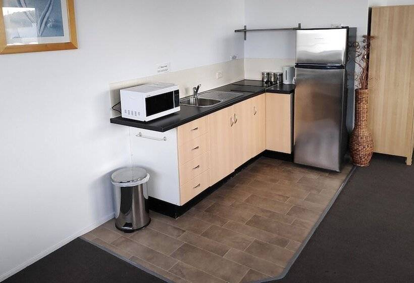 מוטל Beachhouse Mollymook