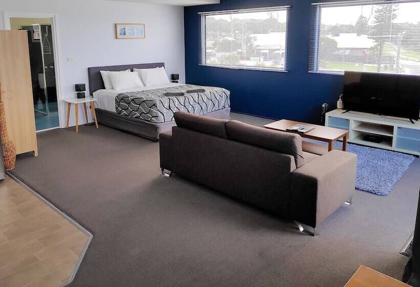 מוטל Beachhouse Mollymook