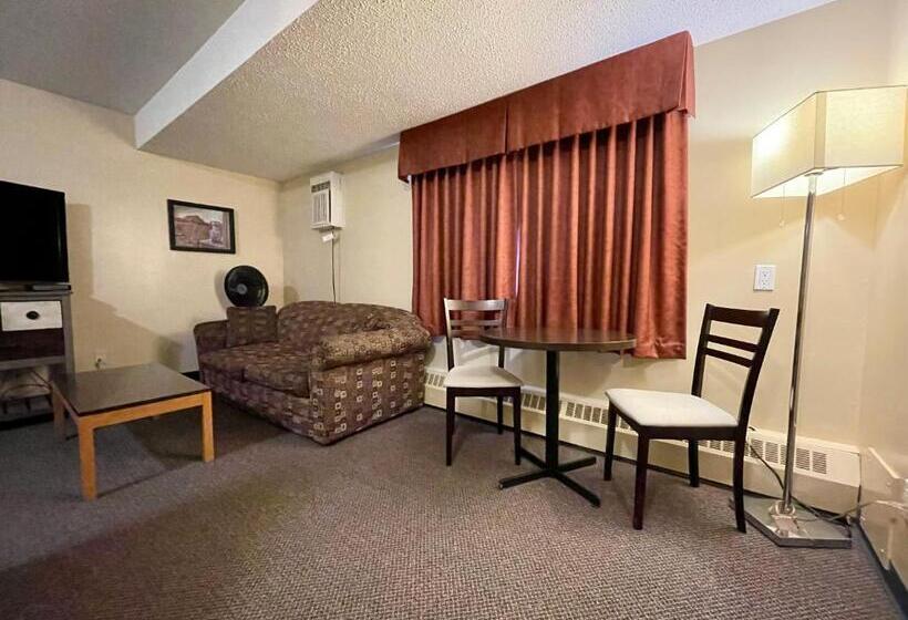 فندق على الطريق Dockside Inn