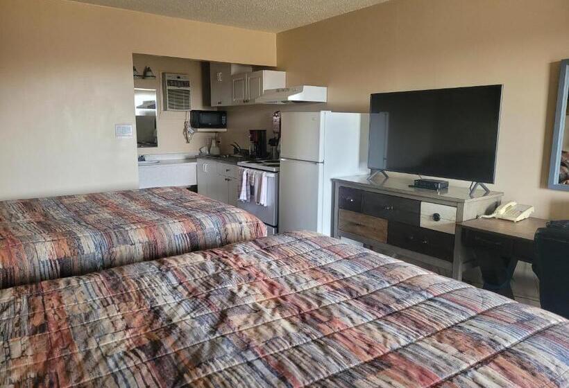 فندق على الطريق Dockside Inn