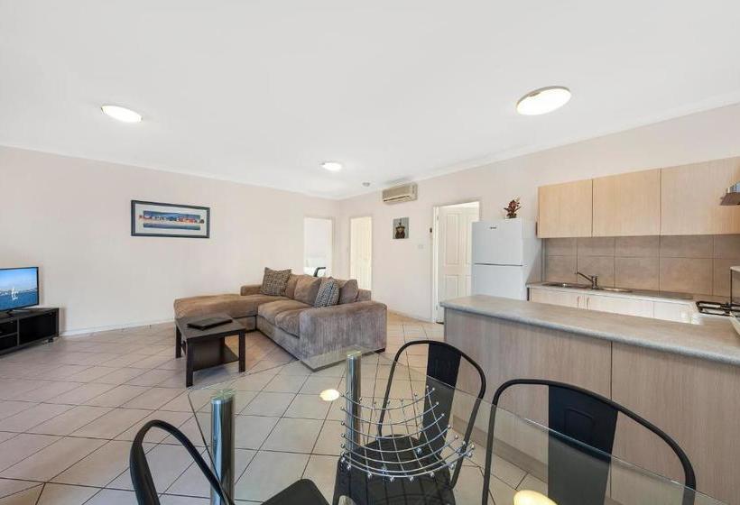 فندق على الطريق Moonlight Bay Apartments