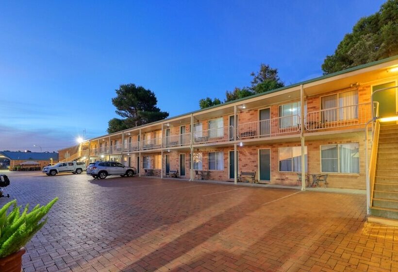 North Parkes Motel