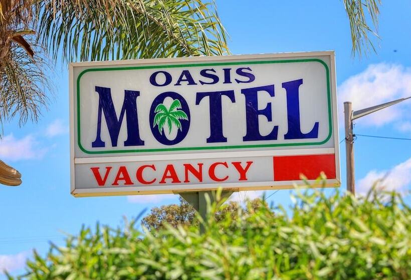Oasis Motel