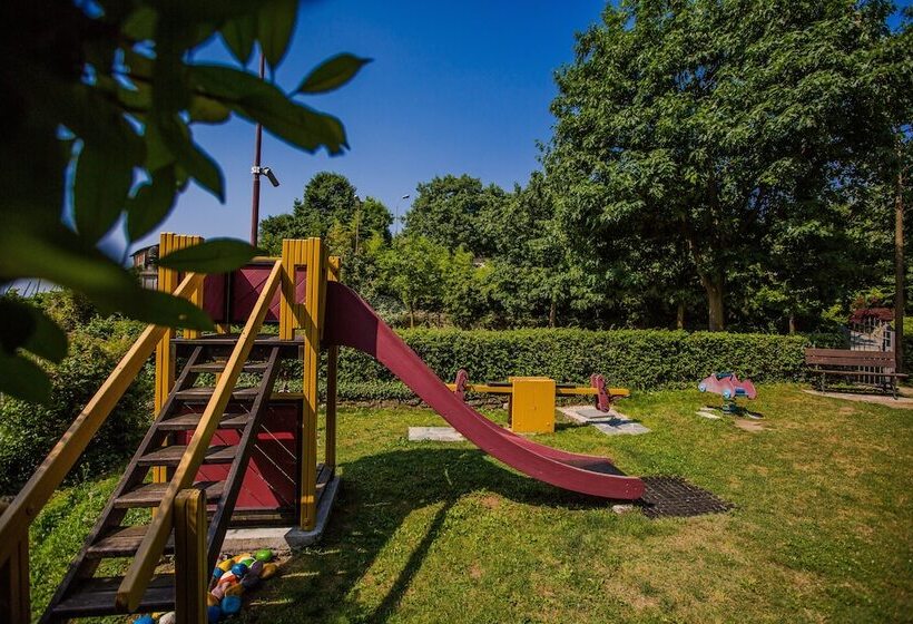 レジデンス Corte Del Passone