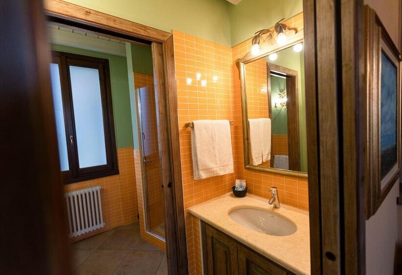 レジデンス Corte Del Passone