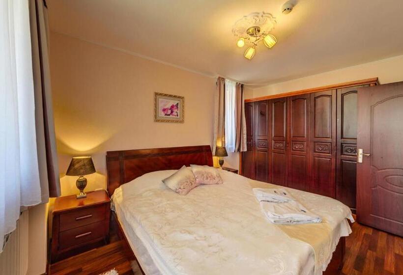 استراحتگاه Complex Koko Hills