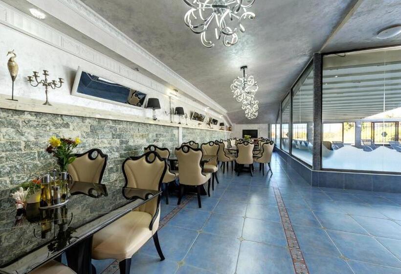 استراحتگاه Complex Koko Hills