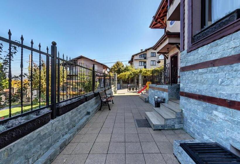 استراحتگاه Complex Koko Hills