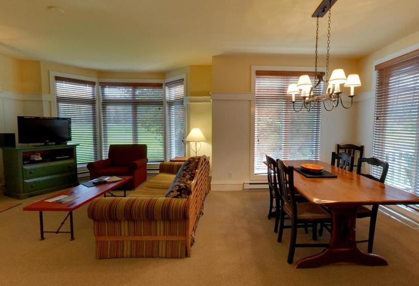 אתר נופש Hilton Grand Vacations Club Tremblant Canada