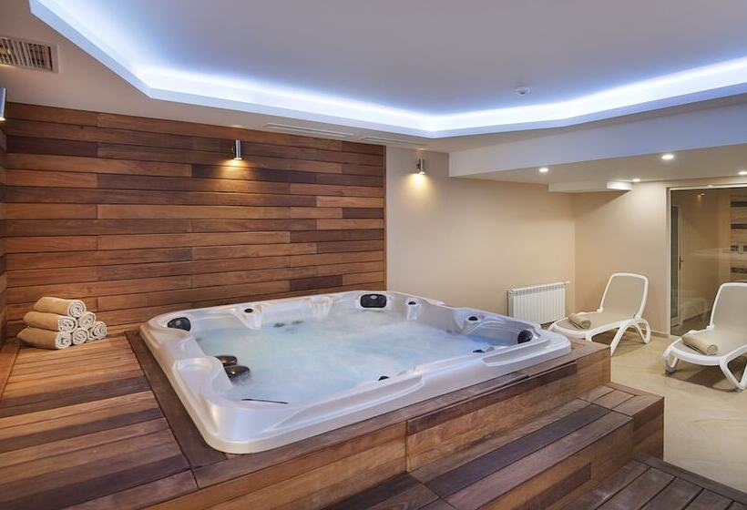 منتجع Park Hotel And Spa Vella Hills