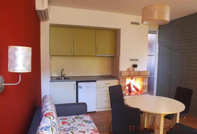 리조트 Waterside Houses