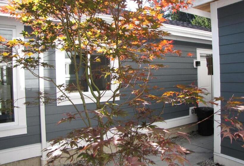 Riverfront Bed And Breakfast