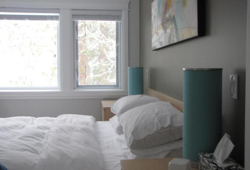 Riverfront Bed And Breakfast