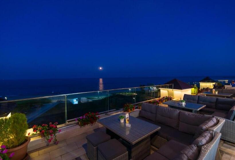 Sunny Castle Hotel All Inclusive And Free Parking