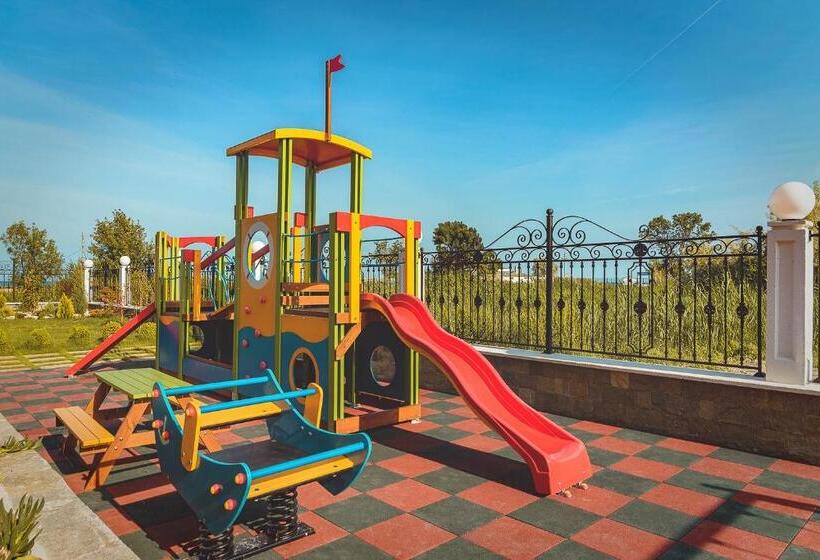 Sunny Castle Hotel All Inclusive And Free Parking