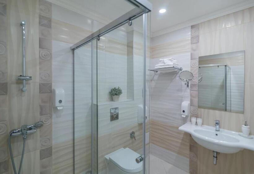 Sunny Castle Hotel All Inclusive And Free Parking