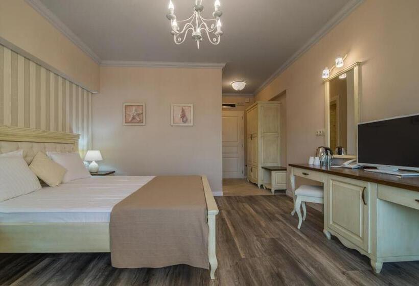 Sunny Castle Hotel All Inclusive And Free Parking