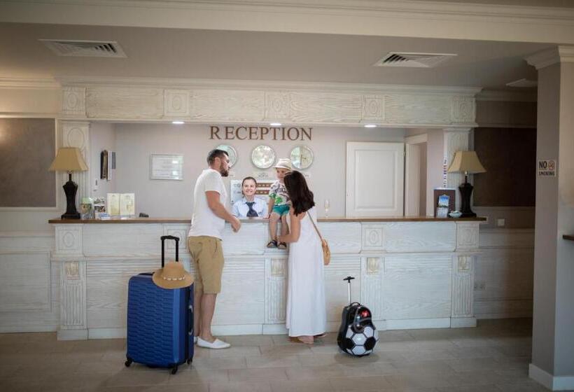 Sunny Castle Hotel All Inclusive And Free Parking