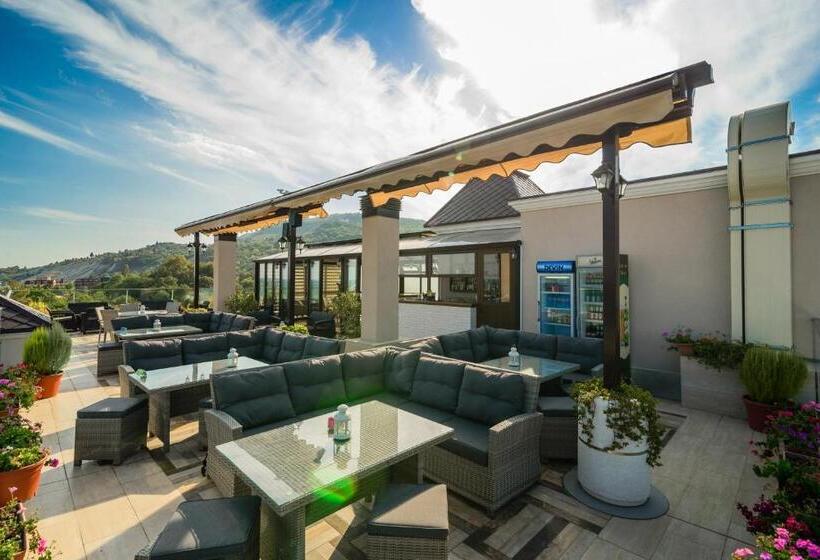 Sunny Castle Hotel All Inclusive And Free Parking